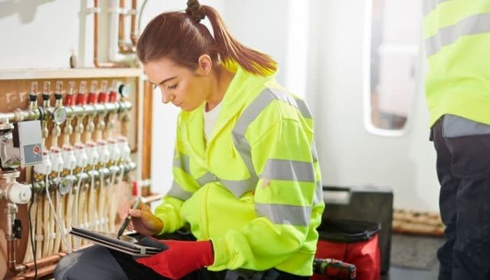 Women in the field service industry